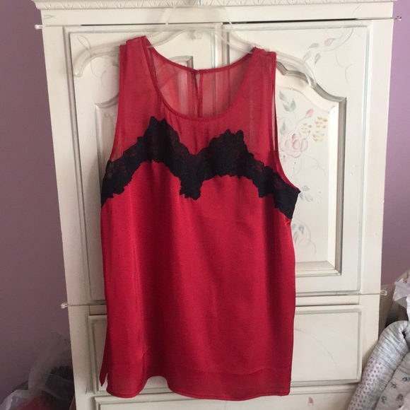 Guess Tops - Women’s Guess red and black lace top